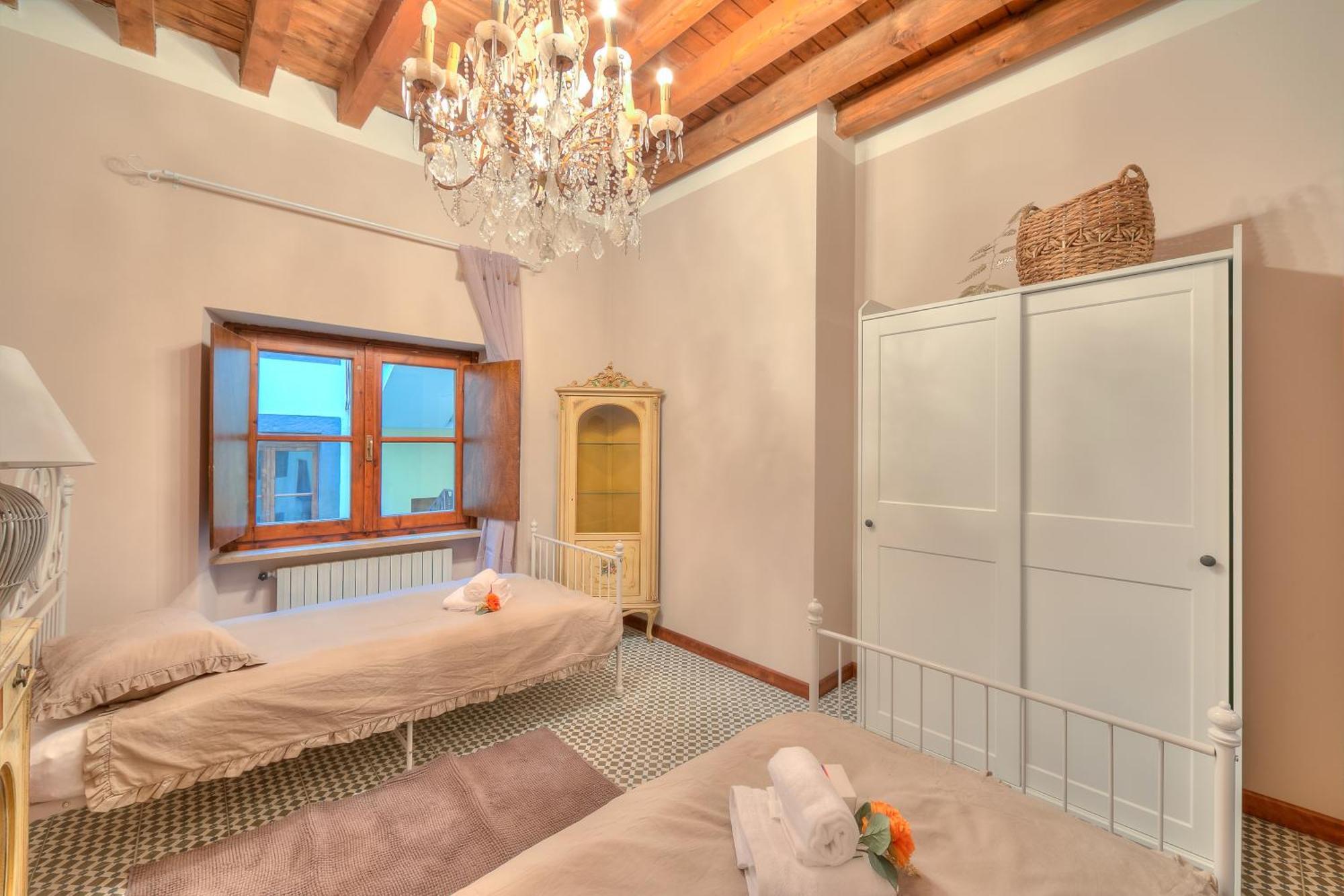 Laetitia Salo-Historic Center Near Lake - Happy Rentals ภายนอก รูปภาพ